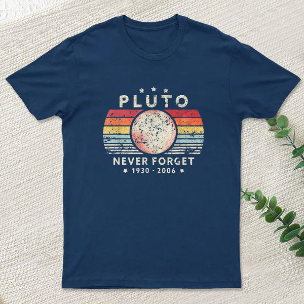 Never Forget Pluto Retro Style Geek T-Shirt